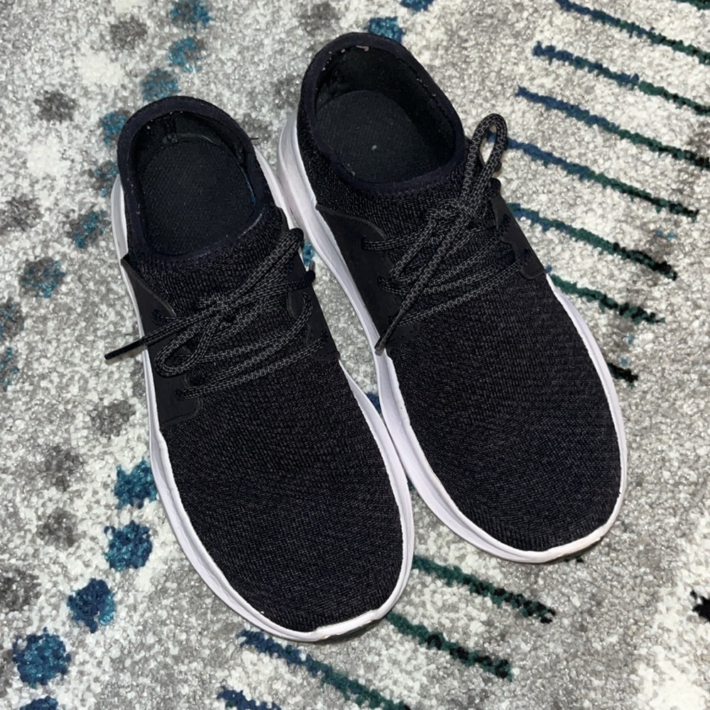 Vessi Everyday Classic Sneaker Size 8 - Picture 4 of 6